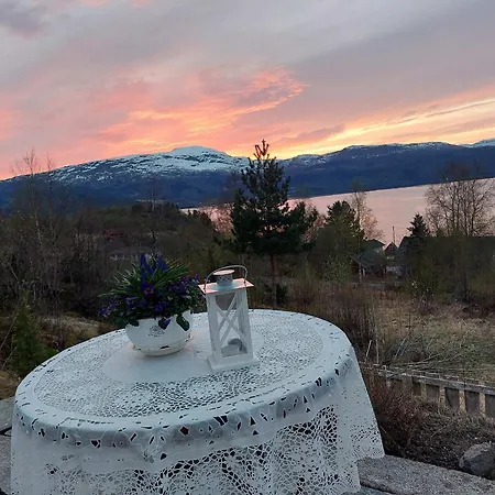Vakantiehuis Fjordhytte-35 In Bei Trolltunga, Am Hardanger *